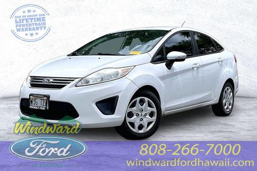 Oxford White 2013 Ford Fiesta SE