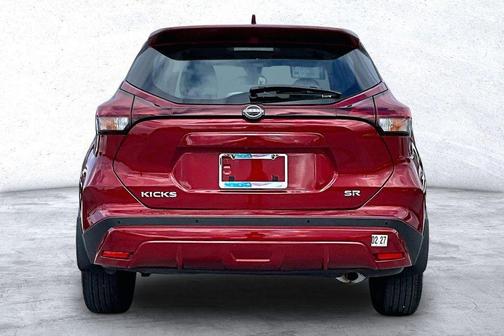 Scarlet Ember 2024 Nissan Kicks SR