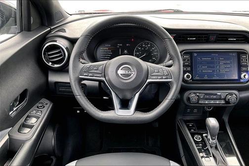 Scarlet Ember 2024 Nissan Kicks SR
