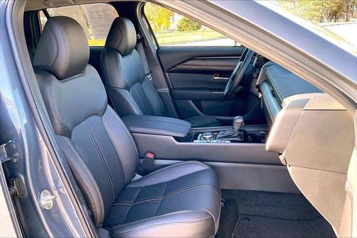 2025 Mazda CX-50 Premium Package