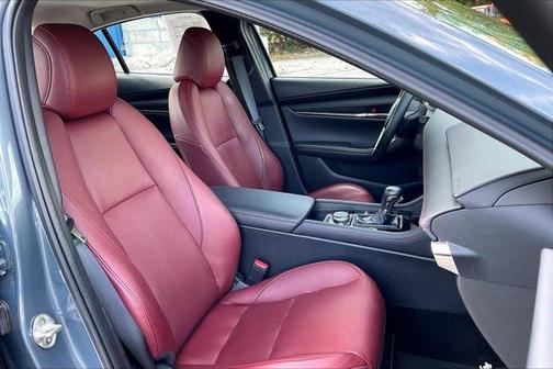 2023 Mazda Mazda3 2.5 S Carbon Edition