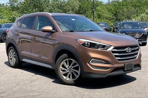 2017 Hyundai TUCSON SE