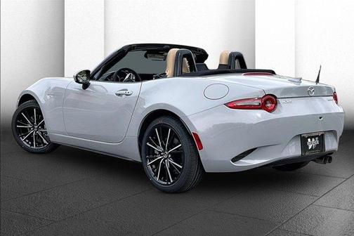 Aero Gray Metallic 2026 Mazda MX-5 Miata Grand Touring