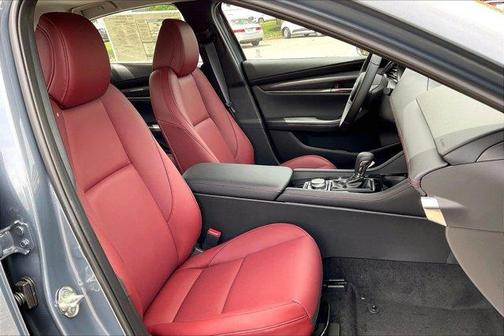 Polymetal Gray Metallic 2026 Mazda Mazda3 2.5 S Carbon Edition
