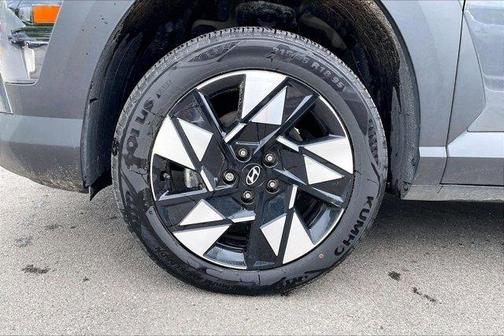 Gray Pearl 2025 Hyundai KONA SEL