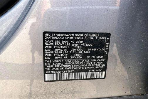 Silver Bird Metallic 2024 Volkswagen Atlas 2.0T SEL Premium R-Line