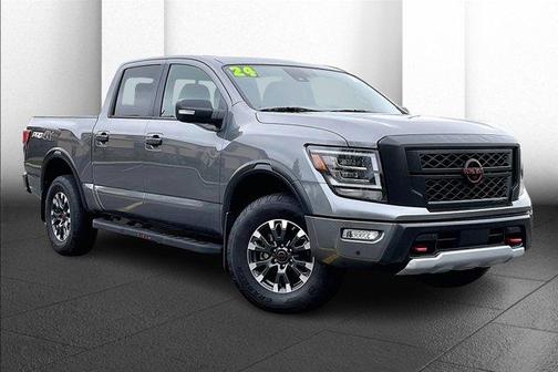 2024 Nissan Titan PRO-4X