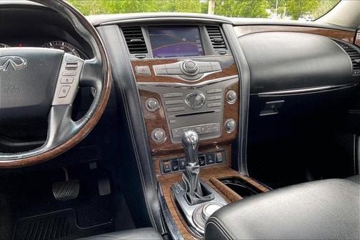 2017 INFINITI QX80 Base