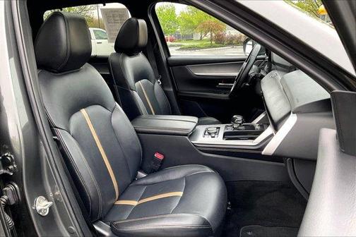 2024 Mazda CX-90 PHEV Premium Plus