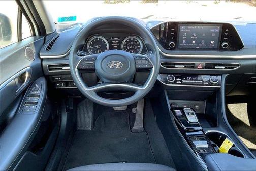2022 Hyundai SONATA SEL