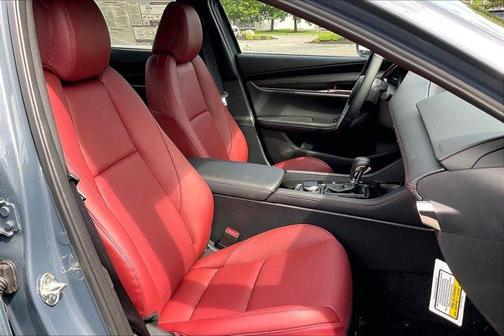 2025 Mazda Mazda3 2.5 S Carbon Edition