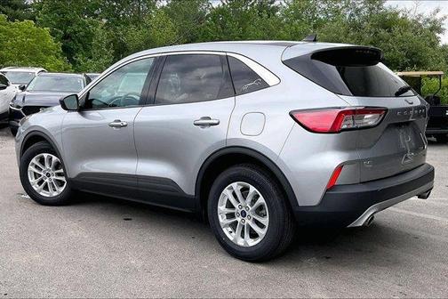 Gray 2022 Ford Escape SE