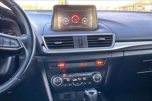 2018 Mazda Mazda3 Touring