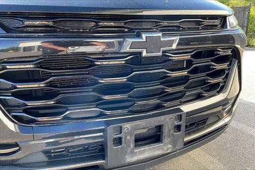 Mosaic Black Metallic 2024 Chevrolet Trax ACTIV