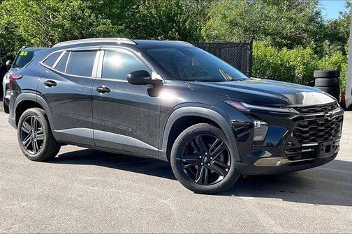 Mosaic Black Metallic 2024 Chevrolet Trax ACTIV