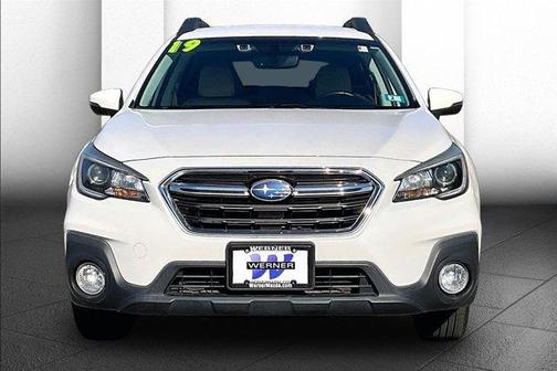 White 2019 Subaru Outback 2.5i Limited