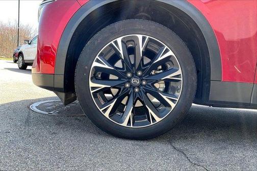 2024 Mazda CX-90 PHEV Premium Plus