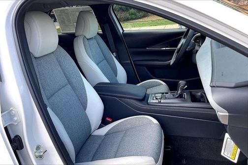 Snowflake White Pearl 2026 Mazda CX-30 2.5 S Aire Edition