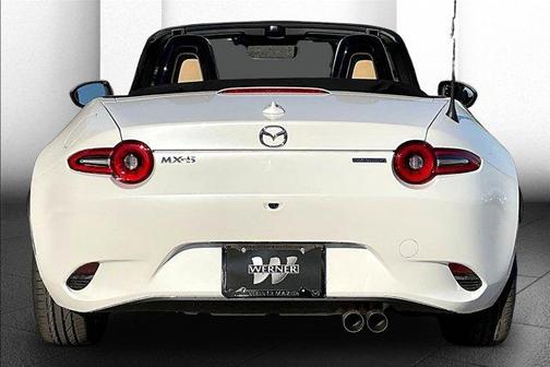 Snowflake White Pearl Mica 2026 Mazda MX-5 Miata GRAND TOURING