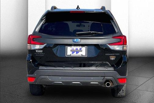 Crystal Black Silica 2024 Subaru Forester Wilderness