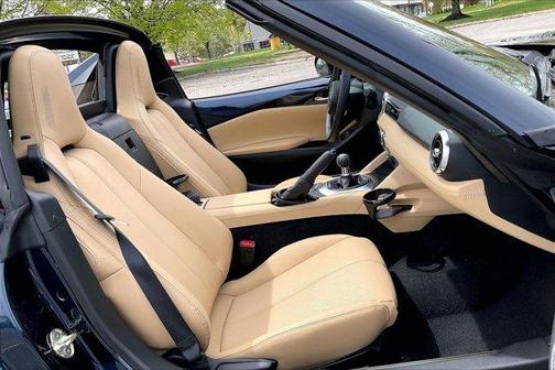 Deep Crystal Blue Mica 2026 Mazda MX-5 Miata Grand Touring