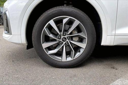 2024 Audi Q5 45 S line quattro Premium
