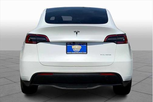 2022 Tesla Model Y Long Range Dual Motor All-Wheel Drive
