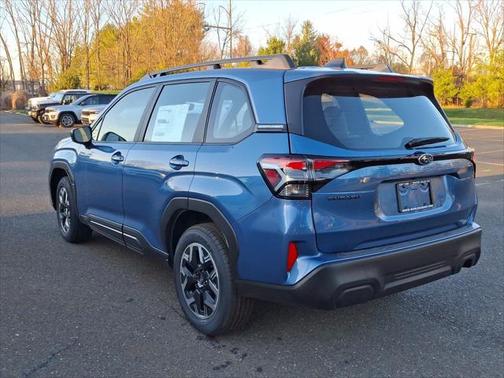 2025 Subaru Forester Base