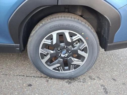 2025 Subaru Forester Base