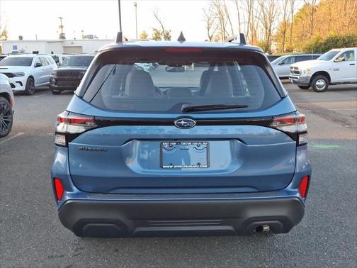 2025 Subaru Forester Base