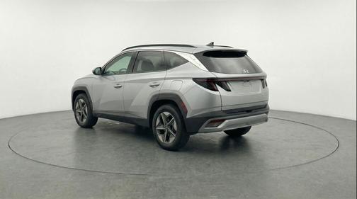 Shimmering Silver 2025 Hyundai TUCSON SEL