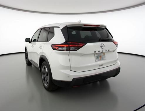 Everest White Pearl Tricoat 2025 Nissan Rogue SV