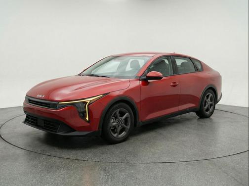 Currant Red 2025 Kia K4 LXS