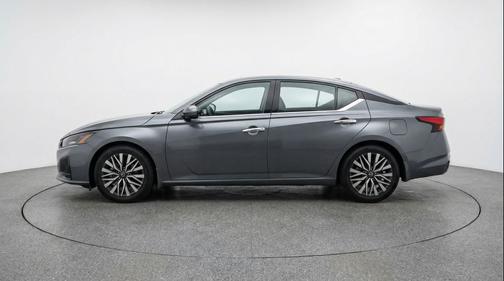 Gun Metallic 2025 Nissan Altima SV FWD