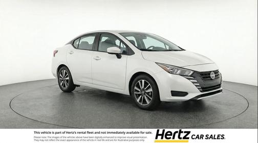 Aspen White Tricoat 2025 Nissan Versa 1.6 SV