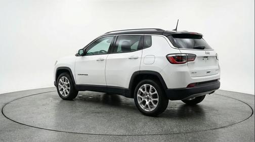 Bright White Clearcoat 2025 Jeep Compass Limited