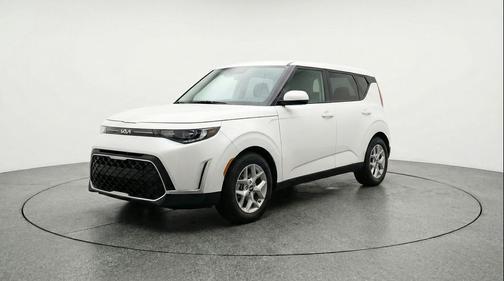Snow White Pearl 2025 Kia Soul LX