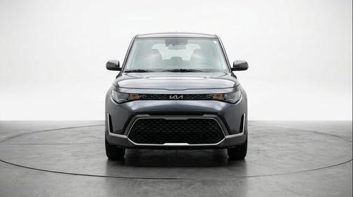 Gravity Gray 2025 Kia Soul LX