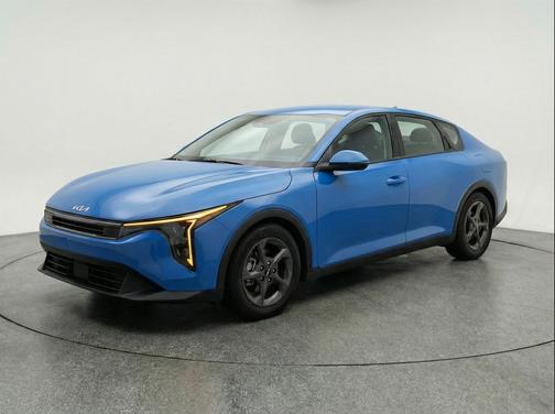 Morning Haze 2025 Kia K4 LXS