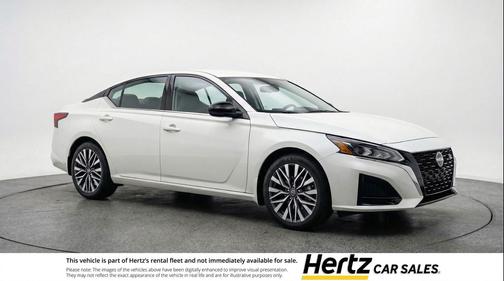 Glacier White 2025 Nissan Altima SV FWD
