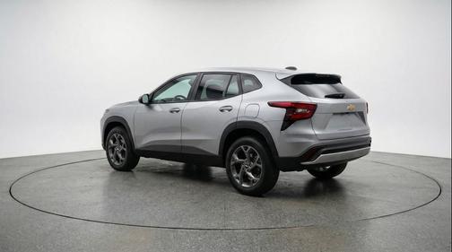 Sterling Gray Metallic 2025 Chevrolet Trax LT