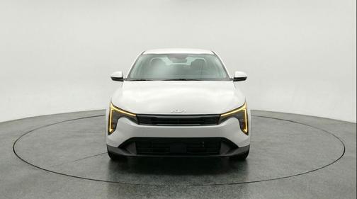 Snow White Pearl 2025 Kia K4 LXS