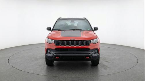 Red Hot Pearlcoat 2025 Jeep Compass Trailhawk