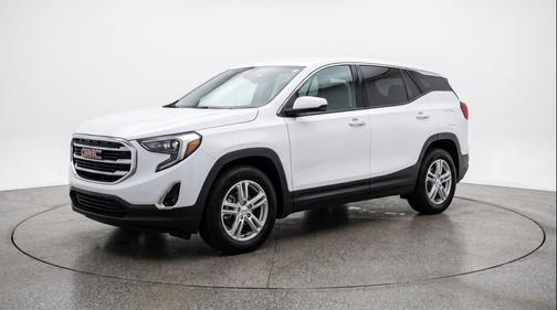Summit White 2024 GMC Terrain SLE