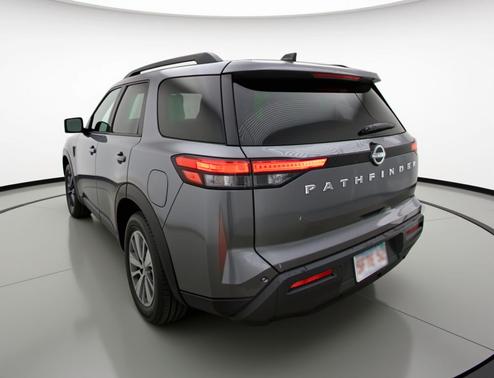 Gun Metallic 2025 Nissan Pathfinder SV 4WD