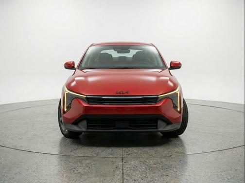 Currant Red 2025 Kia K4 LXS