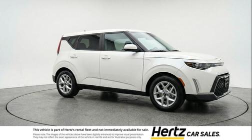 Snow White Pearl 2025 Kia Soul LX
