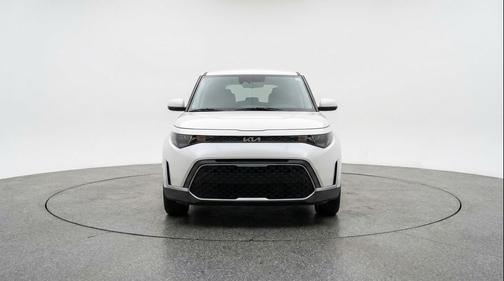 Snow White Pearl 2025 Kia Soul LX