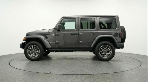 Granite Crystal Metallic Clearcoat 2025 Jeep Wrangler 4-Door Sahara 4x4