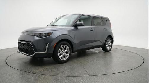 Gravity Gray 2025 Kia Soul LX